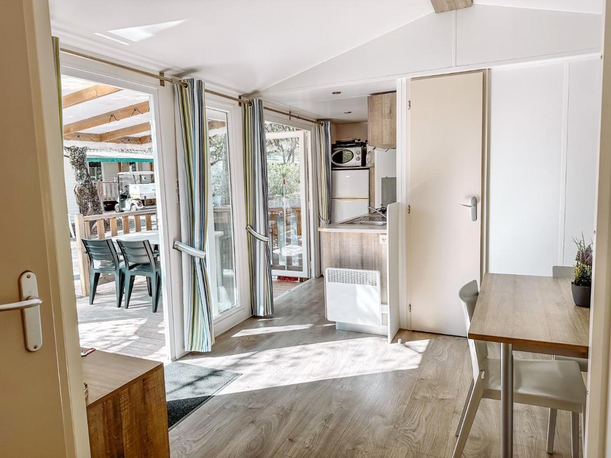 3 Bedroom Chalets Camping Lei Suves - Joycasa Roquebrune-sur-Argens Exterior photo