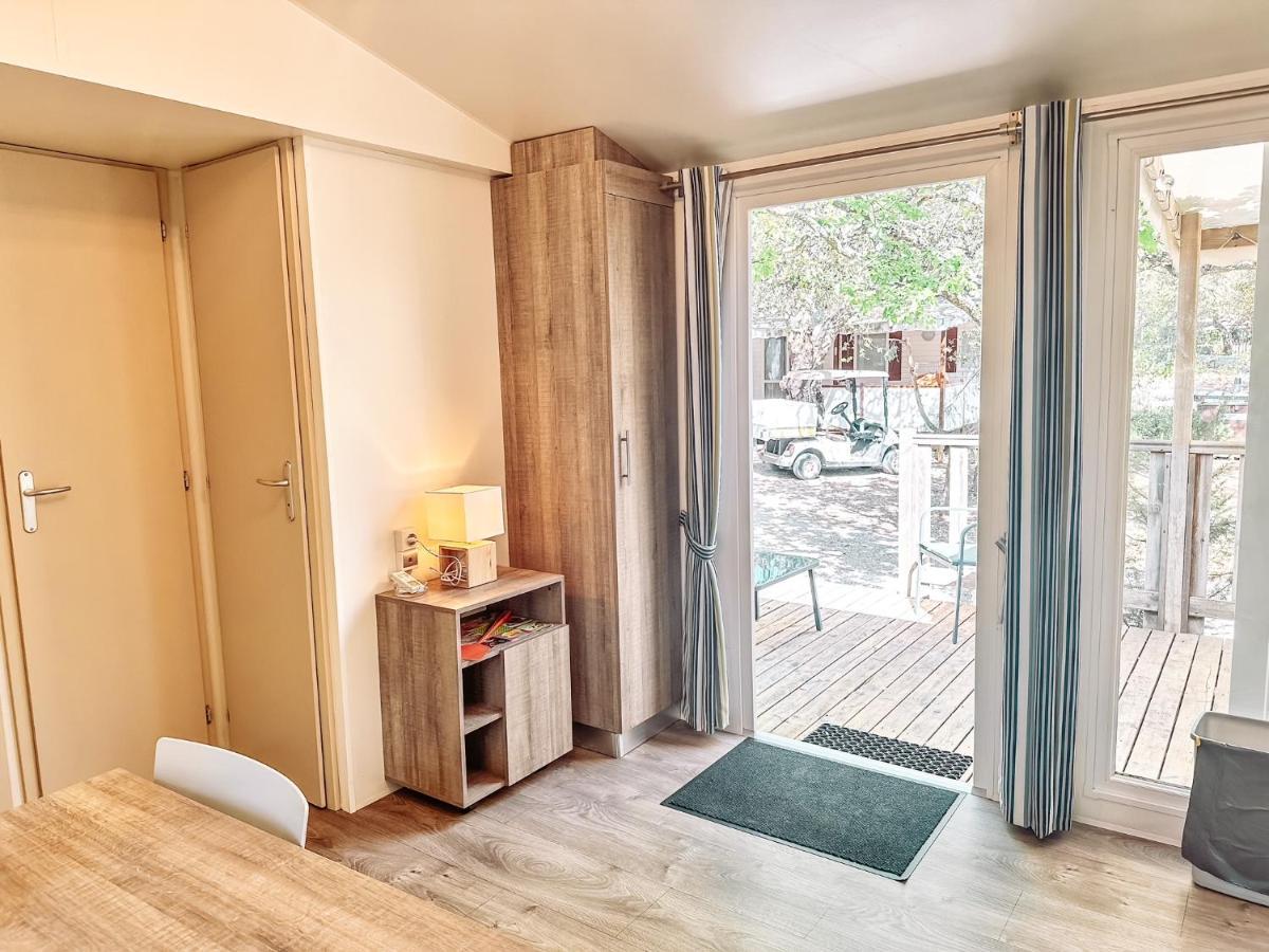 3 Bedroom Chalets Camping Lei Suves - Joycasa Roquebrune-sur-Argens Exterior photo