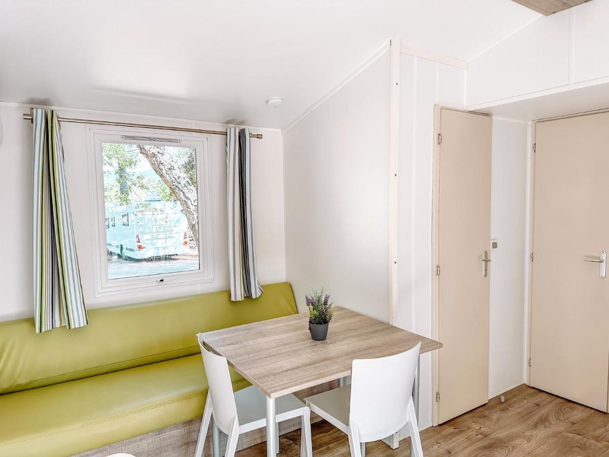 3 Bedroom Chalets Camping Lei Suves - Joycasa Roquebrune-sur-Argens Exterior photo